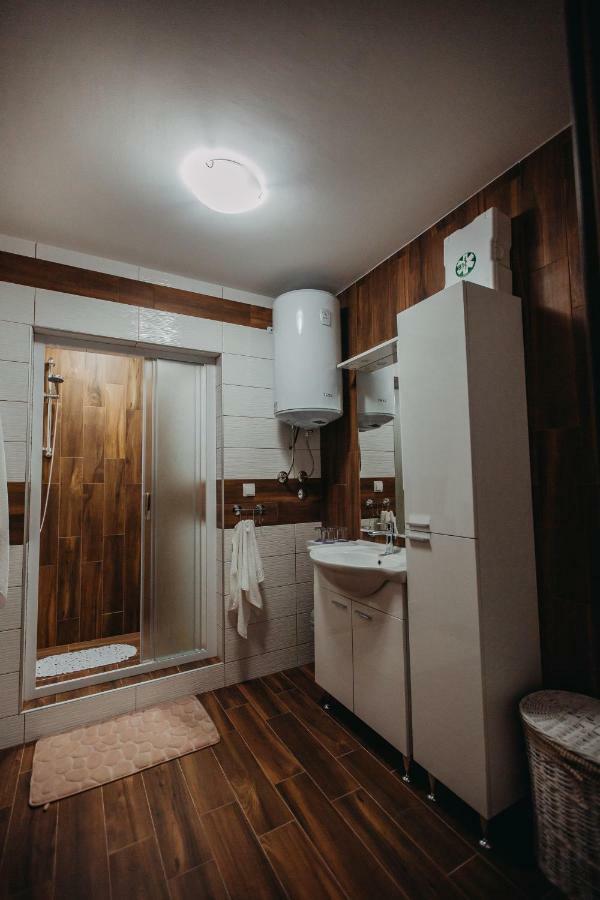 Apartman Vejama Josipdol Esterno foto