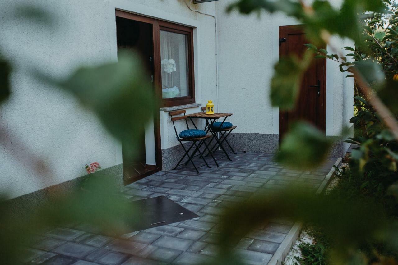 Apartman Vejama Josipdol Esterno foto
