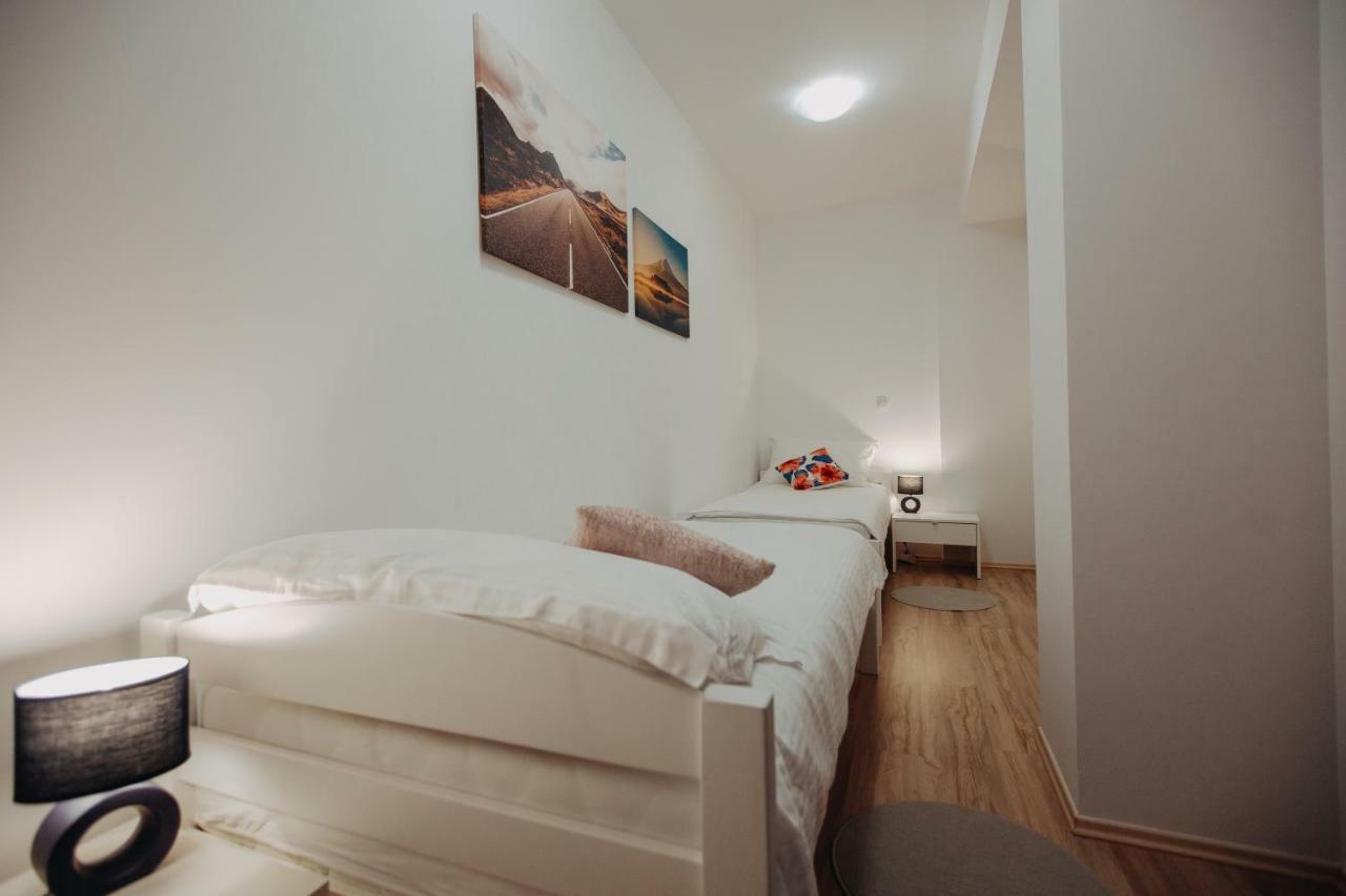 Apartman Vejama Josipdol Esterno foto